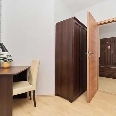 Lejlighed Krawiecka By Renters *