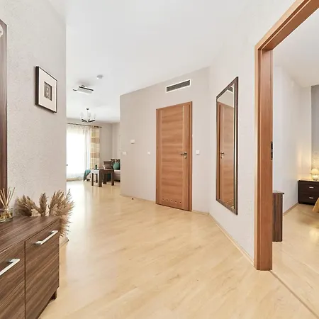 Krawiecka By Renters *