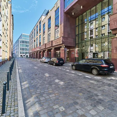 Apartment Krawiecka By Renters *
