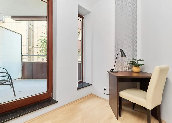 公寓 Krawiecka By Renters